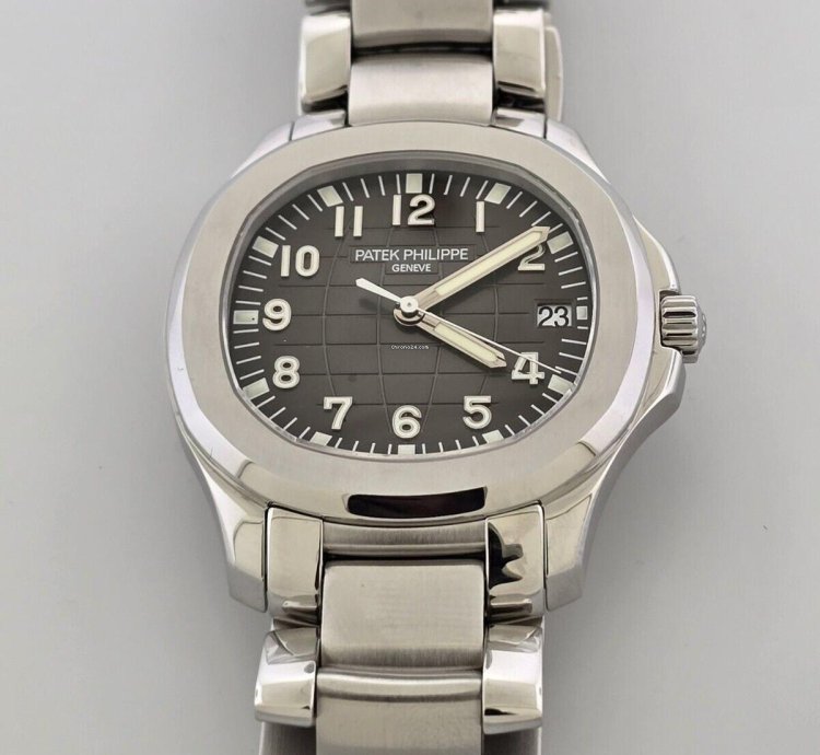 Patek Philippe Aquanaut 5167 1a 40mm Auto Luxury Watch Gorgeous 2010 Papers