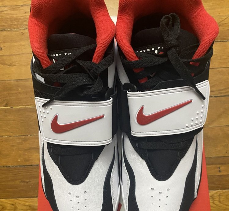 Size 9 5 - Nike Air Diamond Turf 49ers Deion Sanders Men
