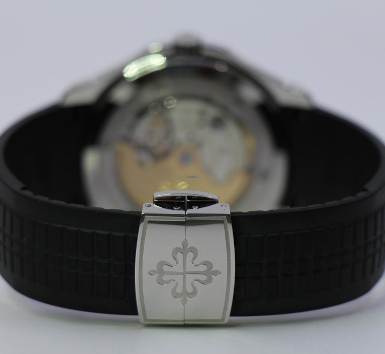 Patek Philippe Aquanaut 5167 1a-001 - 09 2020 - Patek Service 03 2023 - Like New