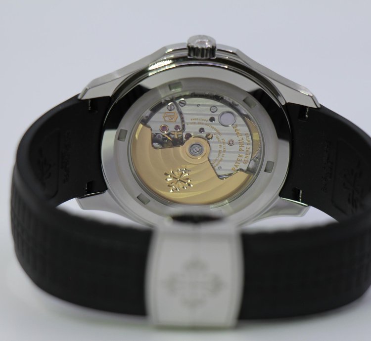 Patek Philippe Aquanaut 5167 1a-001 - 09 2020 - Patek Service 03 2023 - Like New
