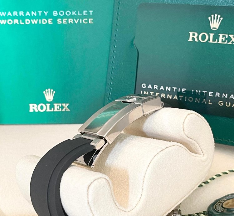 Rolex Daytona 116519 Ghost Silver Dial Oysterflex 2023
