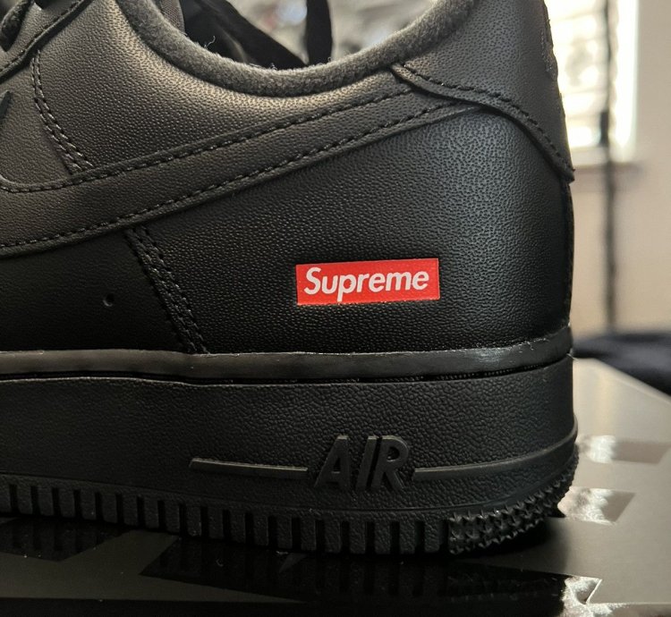 Supreme Nike Air Force 1 Low 2 Stussy Tees