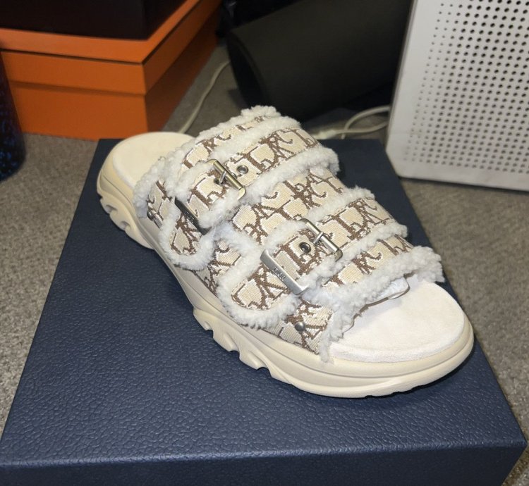 Dior Cactus Jack Cream Sandals