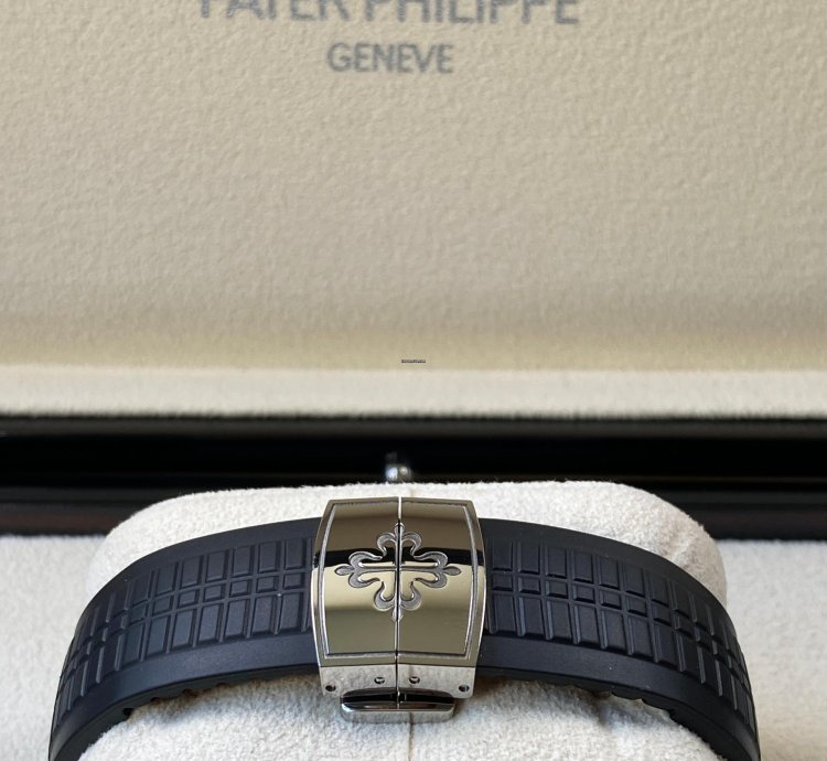 Patek Philippe Aquanaut 5167a Full Set 2023 - Like New Condition