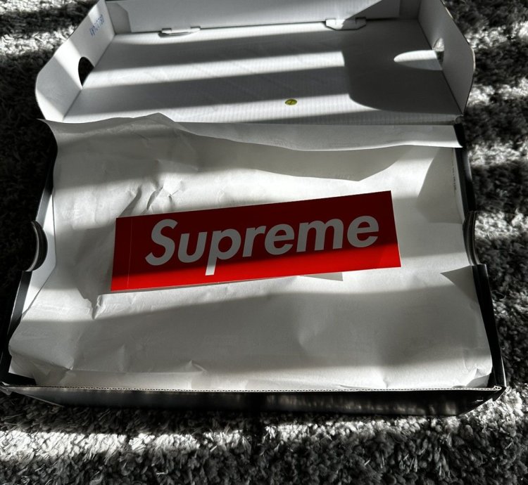 Supreme Nike Air Max 1 Speed Yellow