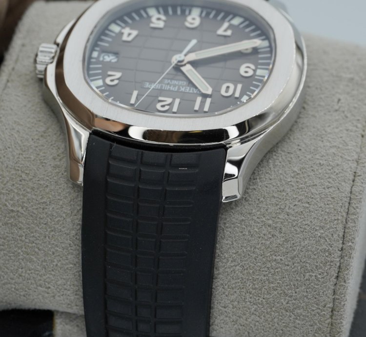 Patek Philippe Aquanaut 5167a Stainless Steel Black Dial Bracelet And Rubber
