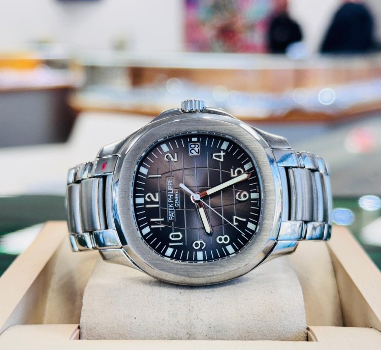 Patek Philippe Aquanaut 5167a Steel Black Dial 40mm Stainless Steel Bracelet Mint