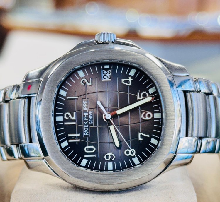 Patek Philippe Aquanaut 5167a Steel Black Dial 40mm Stainless Steel Bracelet Mint