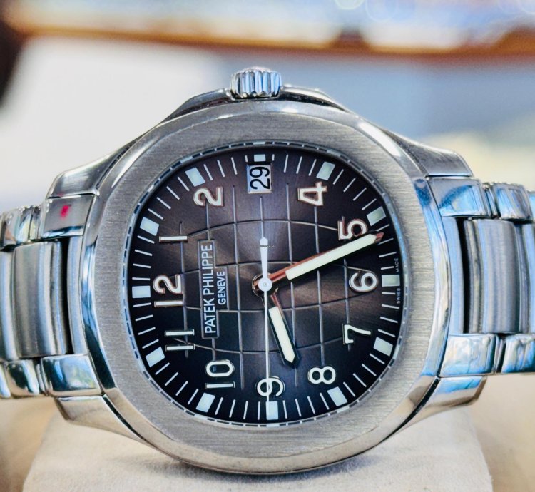 Patek Philippe Aquanaut 5167a Steel Black Dial 40mm Stainless Steel Bracelet Mint