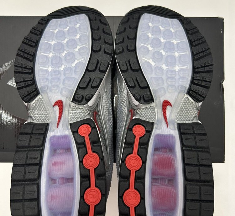 Supreme Nike Dn Silver Bullet