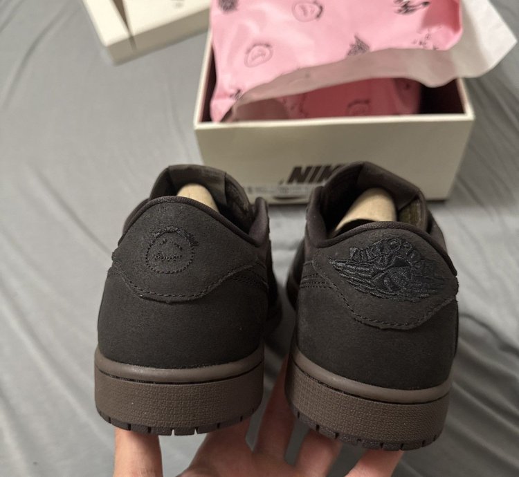 Travis Air Jordan 1 Low Mocha