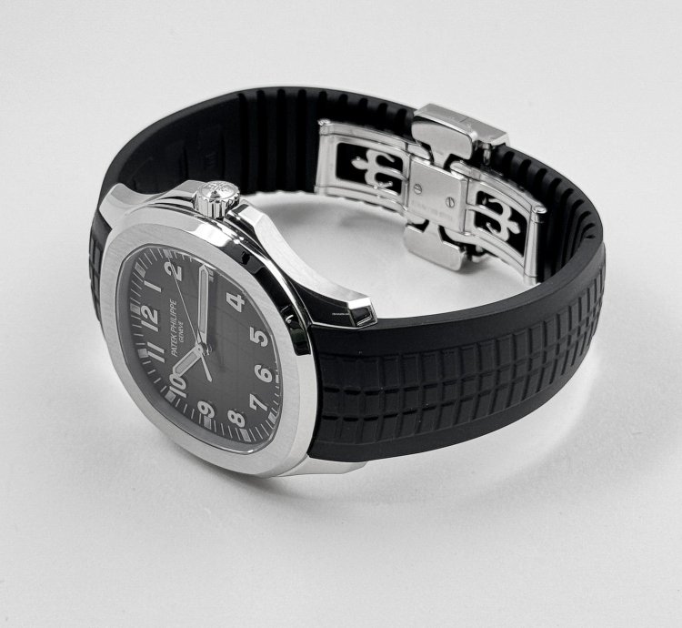 Patek Philippe Aquanaut 5167a-001 Selfwinding Stainless Steel Black Dial 2022