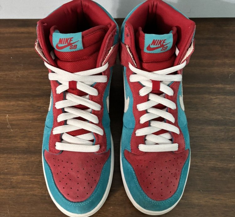 Nike Sb Dunk High Bloody Gums