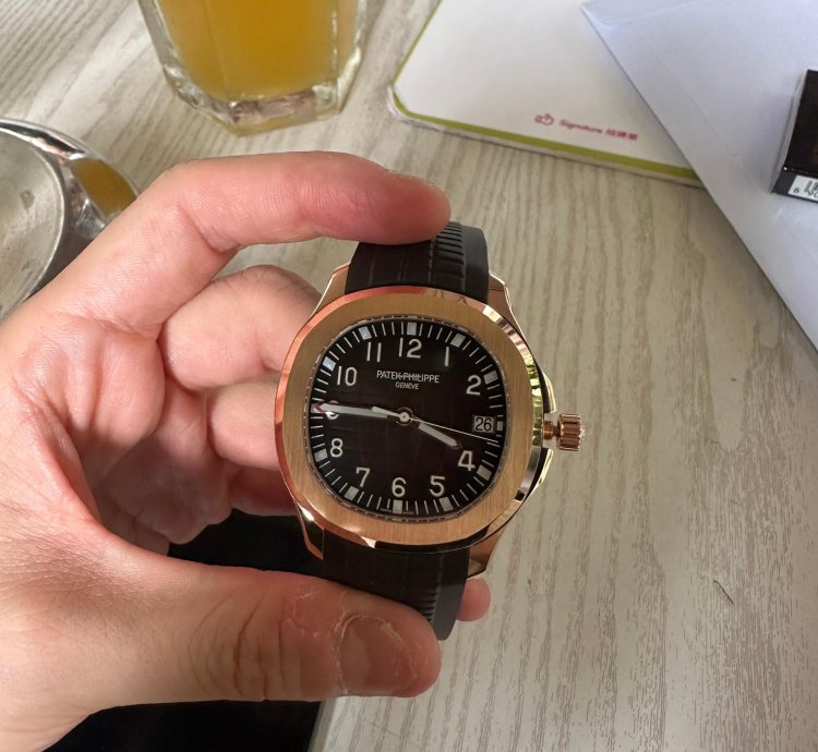 Patek Philippe Aquanaut 5167r 2017