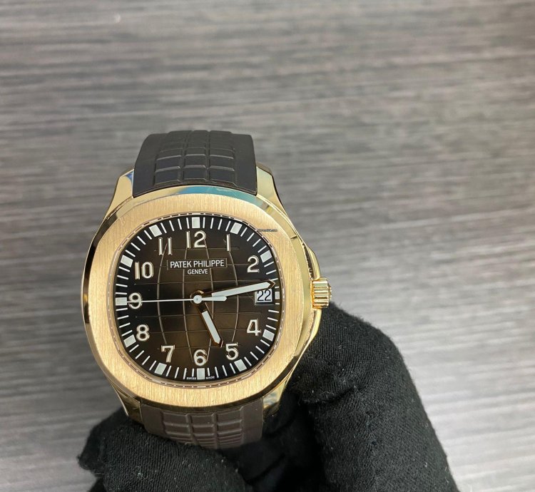 Patek Philippe Aquanaut 5167r Aquanaut Rose Gold