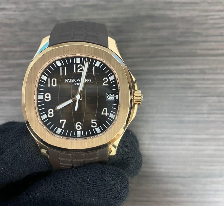 Patek Philippe Aquanaut 5167r Rose Gold Aquanaut