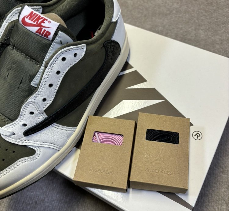 Travis Scott Air Jordan 1 Retro Low Og Sp Medium Olive