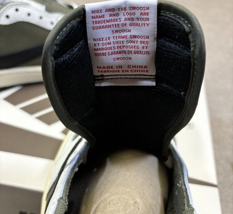 Travis Scott Air Jordan 1 Retro Low Og Sp Medium Olive