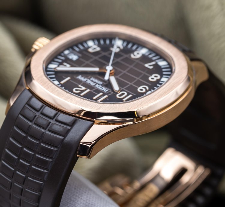 Patek Philippe Aquanaut 5167r-001 40mm Rose Gold Brown Dial Full Set