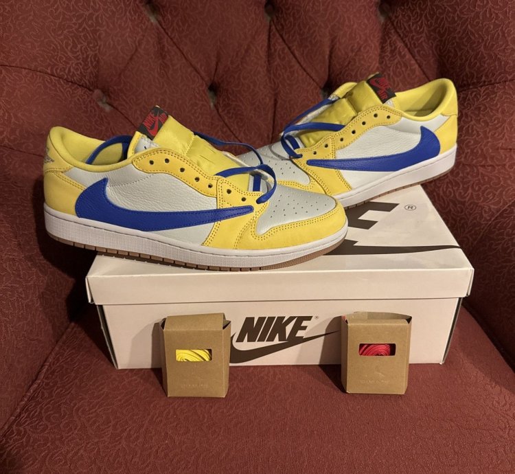 Travis Scott Canary Jordan 1 Retro Low