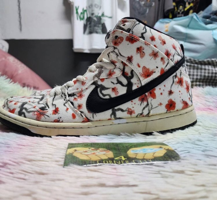 Nike Sb Dunk High Cherry Blossom