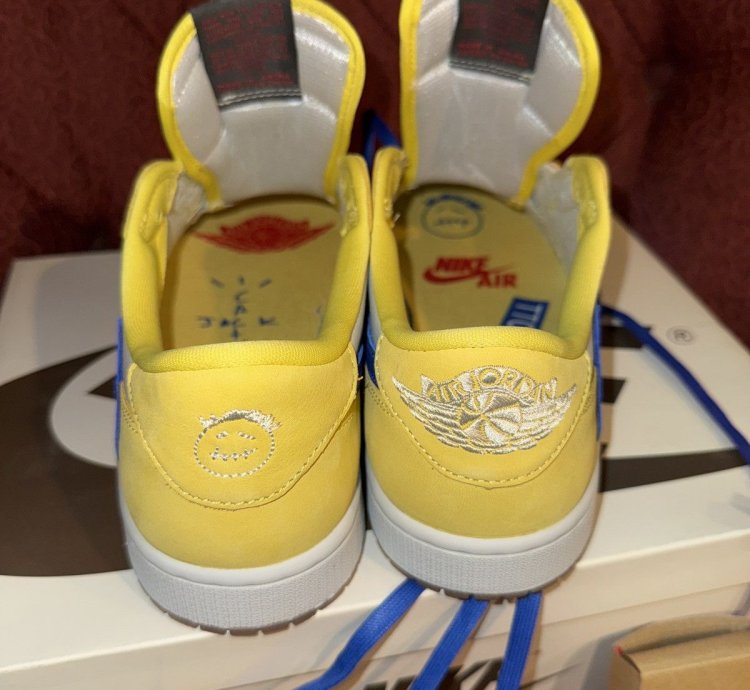 Travis Scott Canary Jordan 1 Retro Low