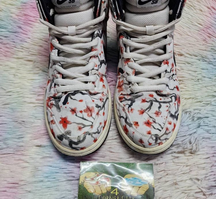 Nike Sb Dunk High Cherry Blossom