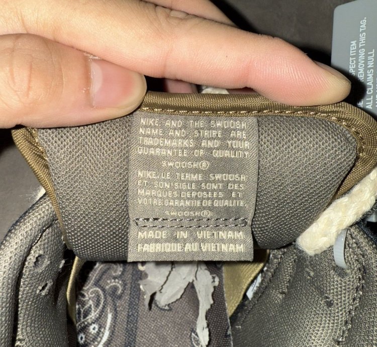 Travis Scott Dunk Low Special Box