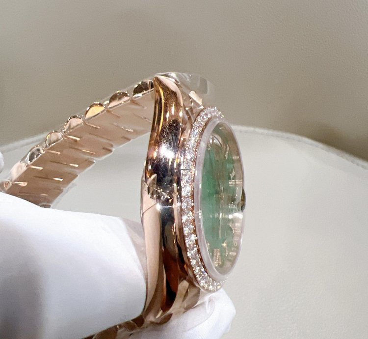 Rolex Day-date 36 2025 New Day-date 36 Everose Gold Green Aventurine Diamond Bezel