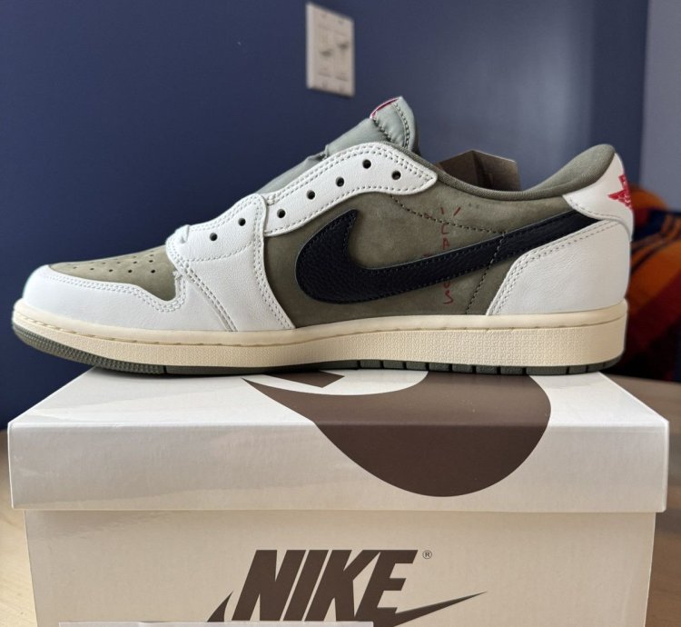Travis Scott Jordan 1 Low Medium Olive