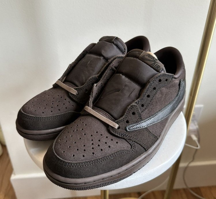 Travis Scott Jordan 1 Low Og Sp Dark Mocha Velvet Brown