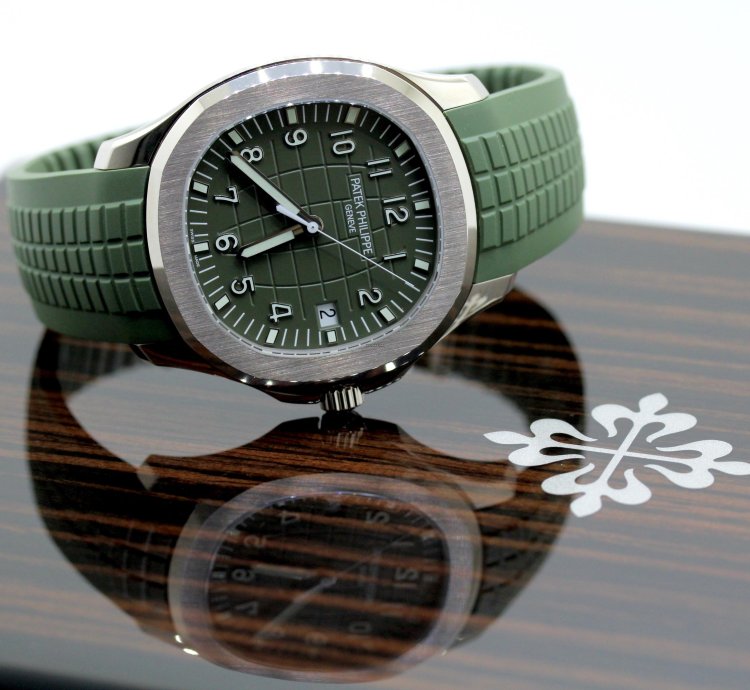 Patek Philippe Aquanaut 5168g Green - March 2021