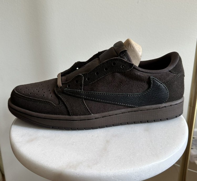 Travis Scott Jordan 1 Low Og Sp Dark Mocha Velvet Brown
