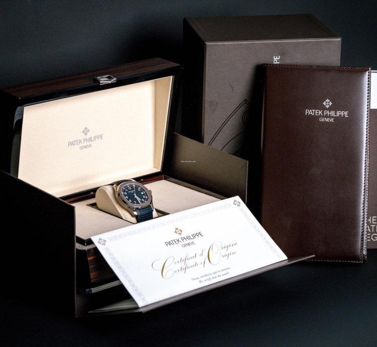 Patek Philippe Aquanaut 5168g-001