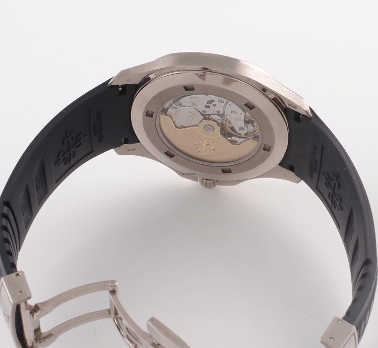 Patek Philippe Aquanaut 5168g-001 18k White Gold Blue Dial
