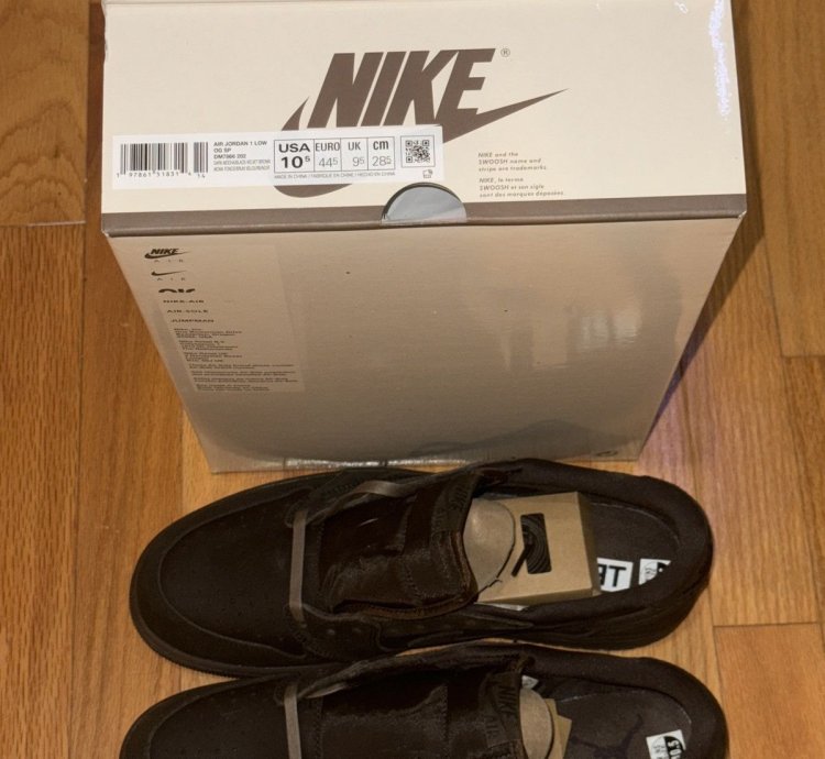 Travis Scott Jordan 1 Lows Velvet Mocha