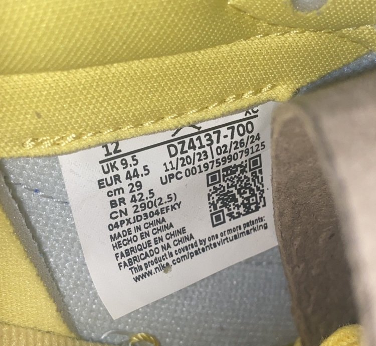 Travis Scott Jordan 1 Retro Low Canary