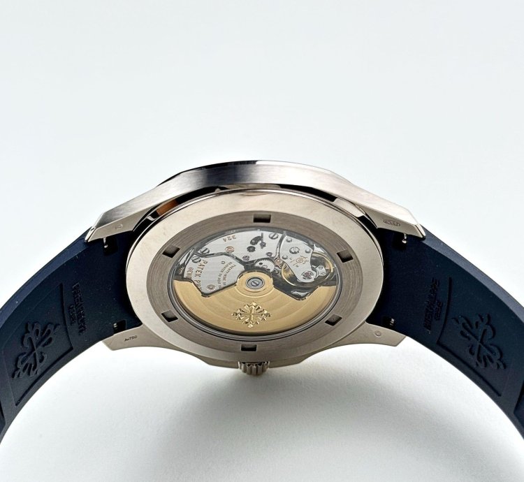 Patek Philippe Aquanaut 5168g-001 White Gold Blue Dial