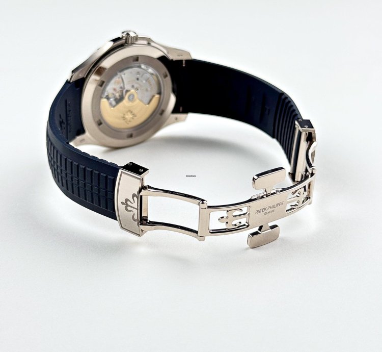 Patek Philippe Aquanaut 5168g-001 White Gold Blue Dial