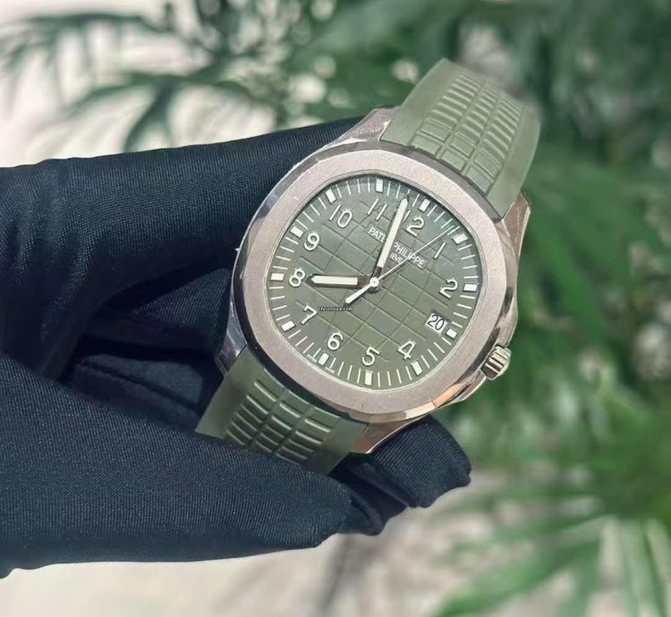 Patek Philippe Aquanaut 5168g-010