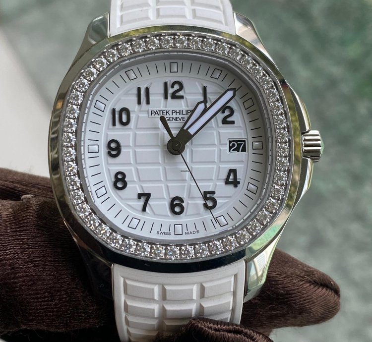 Patek Philippe Aquanaut 5267 200a-010