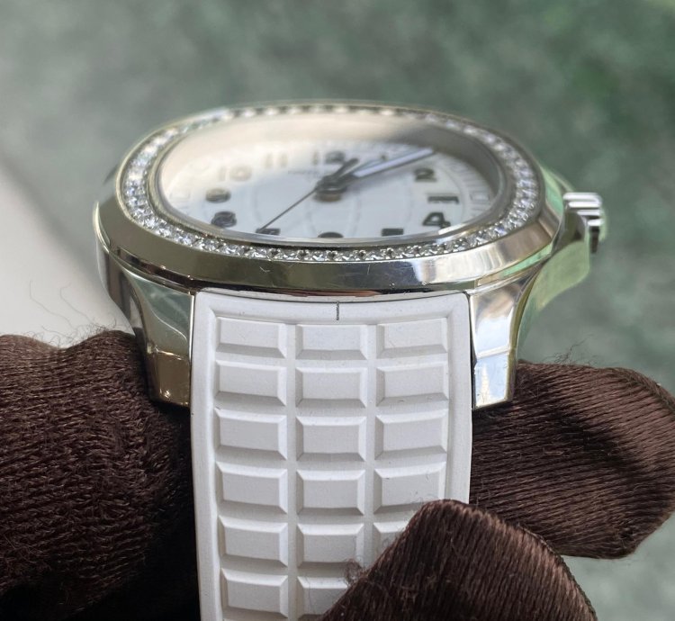 Patek Philippe Aquanaut 5267 200a-010