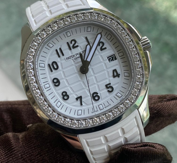 Patek Philippe Aquanaut 5267 200a-010