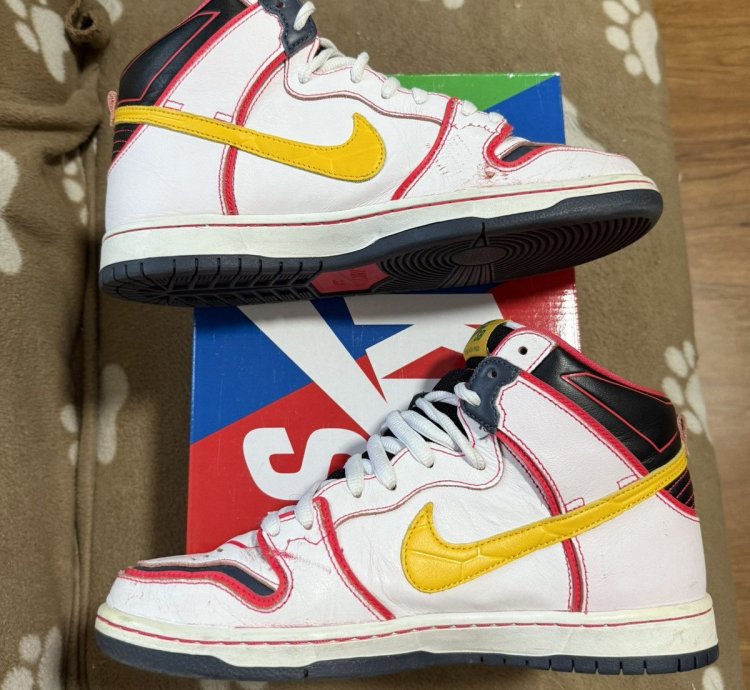 Nike Sb Dunk High Gundam Unicorn