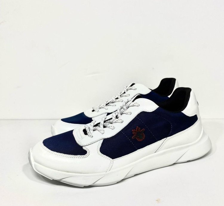 Dior Homme Embroidered Bee Runner