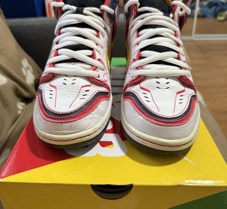 Nike Sb Dunk High Gundam Unicorn