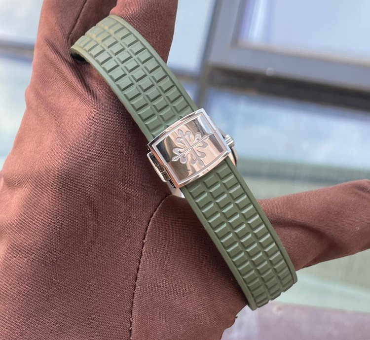 Patek Philippe Aquanaut 5267 200a-011