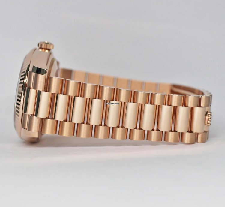 Rolex Day-date 36 128235 Automatic Red Gold Like New Unworn