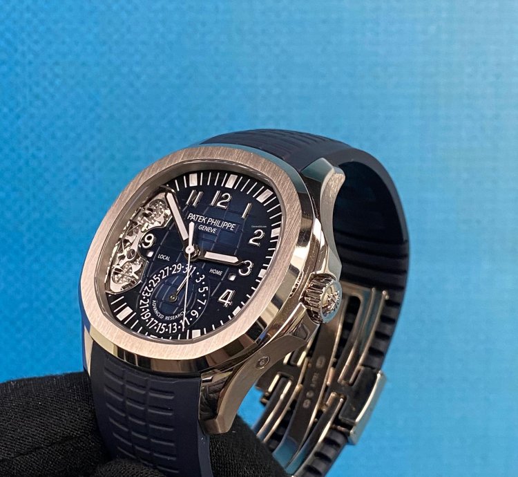 Patek Philippe Aquanaut 5650g-001 Blue Aquanaut