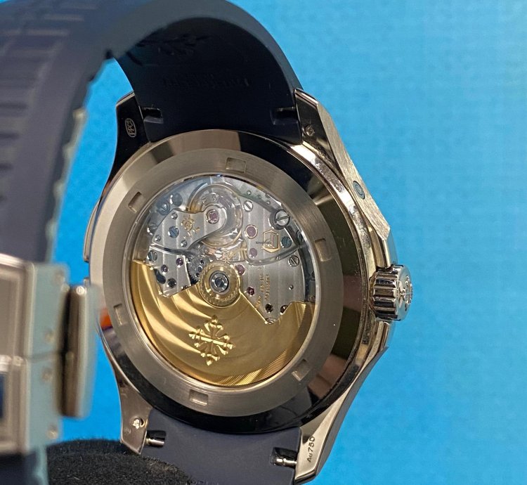 Patek Philippe Aquanaut 5650g-001 Blue Aquanaut